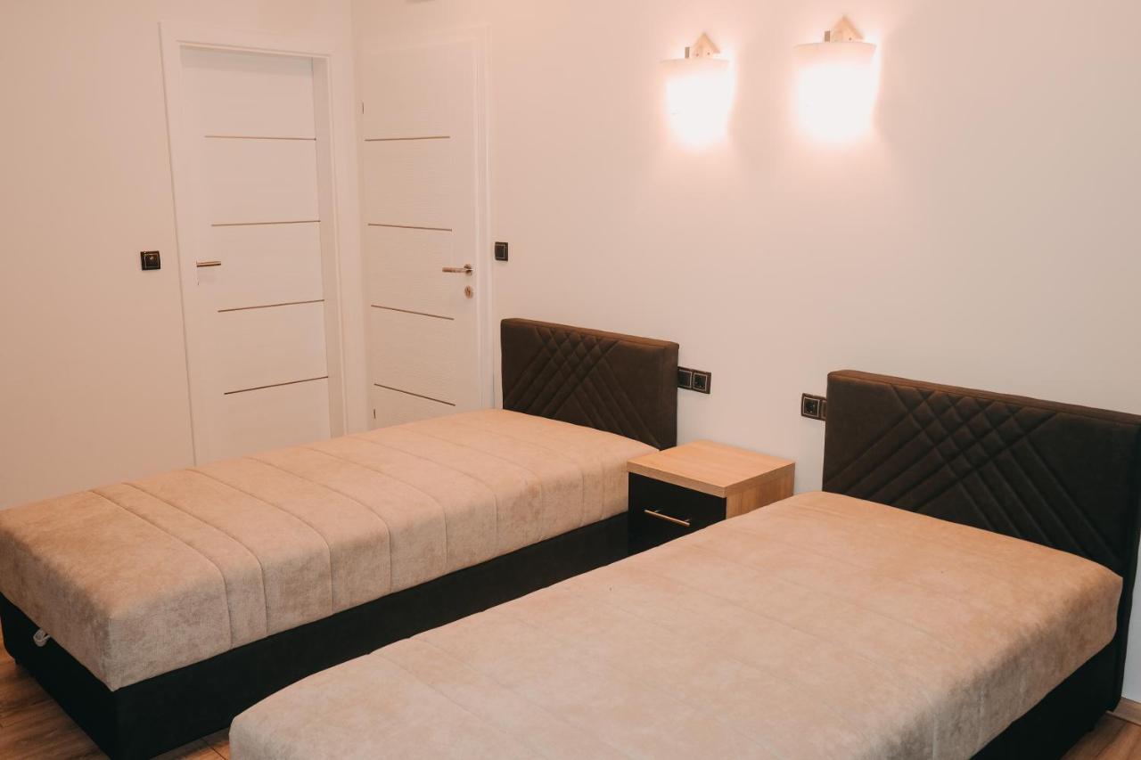 Bed and Breakfast Prenociste & Restoran - Kasic Brodarevo Esterno foto